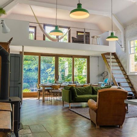 Luxury Victorian School With Views Of Harbour Villa Fowey Exterior photo